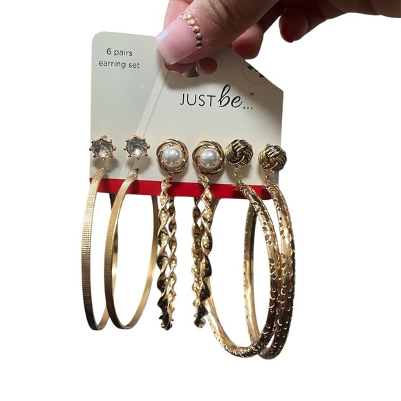 Just Be Earring Set for Women - Picture 2 of 4